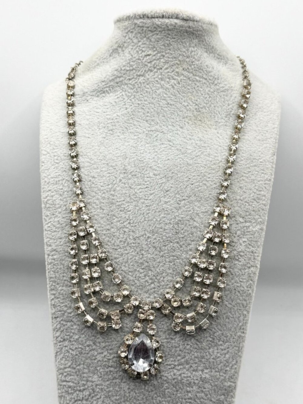 Vintage Rhinestone collar necklace